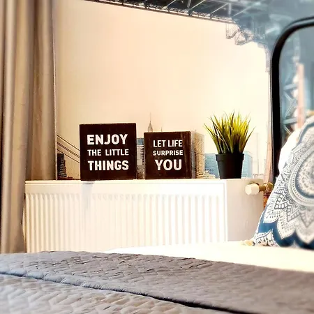 Modern Studio Apartment 113 With Balcony Apartment *