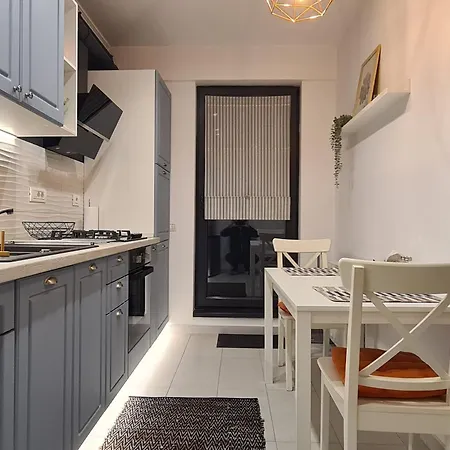Modern Studio Apartment 113 With Balcony Bucharest