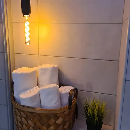 Apartamento Modern 113 With Balcony *