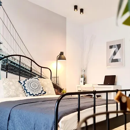 Bridge 113 - Studio Apartment With Free Parking & Flexible Check-In, Sector 6 Appartement *