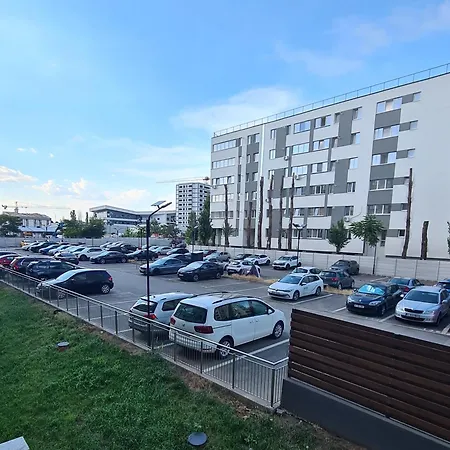 Modern 113 With Balcony * Bucarest