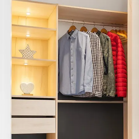 Modern 113 With Balcony Βουκουρέστι