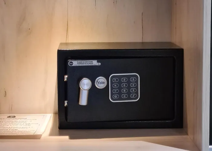 Modern 113 With Balcony