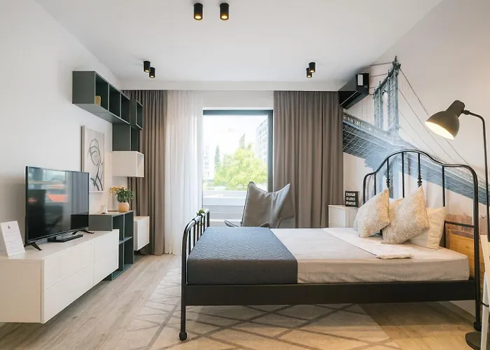 Modern 113 With Balcony * Bucureşti