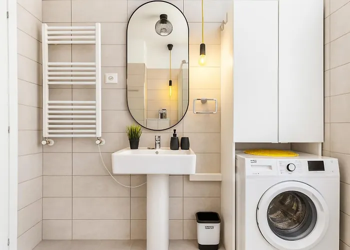 Modern 113 With Balcony