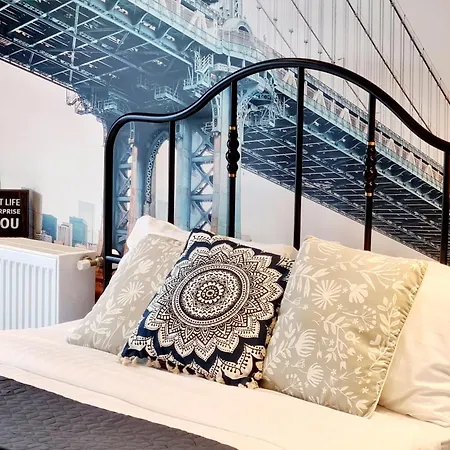 Apartment Modern Studio Apartment 113 With Balcony Bukarest